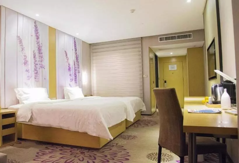 Lavande Hotel Xiantao Xintiandi International Plaza