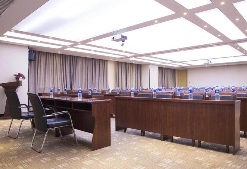 Lavande Hotel Xiantao Xintiandi International Plaza