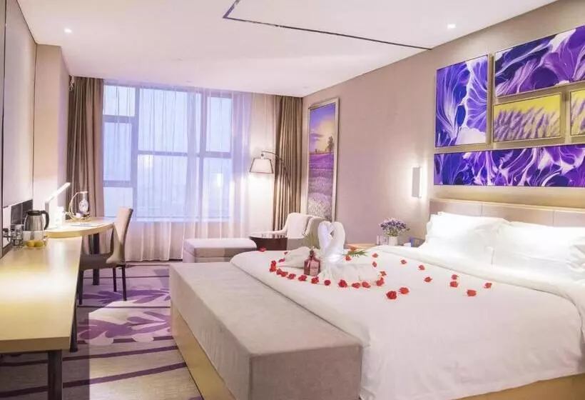 Lavande Hotel Xiantao Xintiandi International Plaza