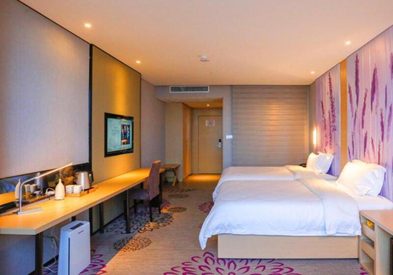 Lavande Hotel Xiantao Xintiandi International Plaza
