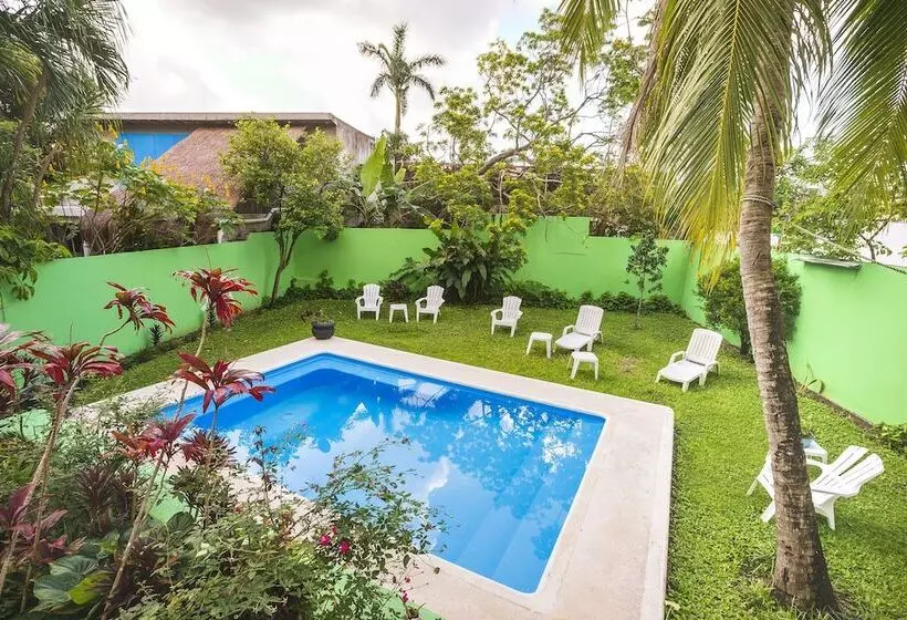 ユースホステル Kiin Cozumel