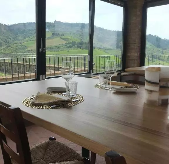 هتل Agriturismo Podere Marcampo
