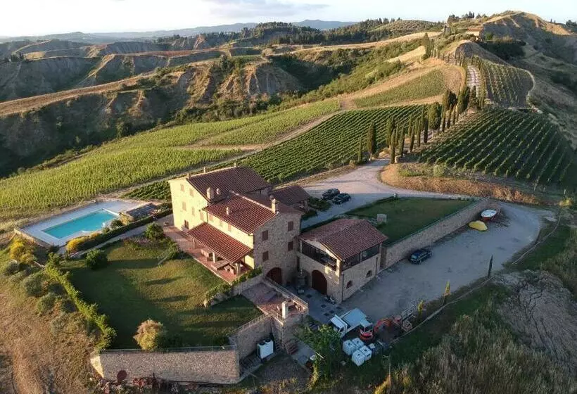 هتل Agriturismo Podere Marcampo