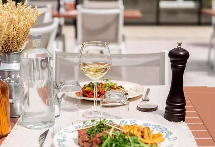 Hotelli Hôtel Demeures De Campagne Domaine De Maffliers   Paris Val D Oise