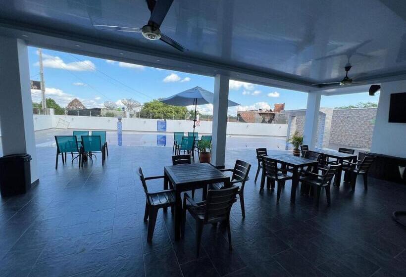 בית מלון כפרי Magfair