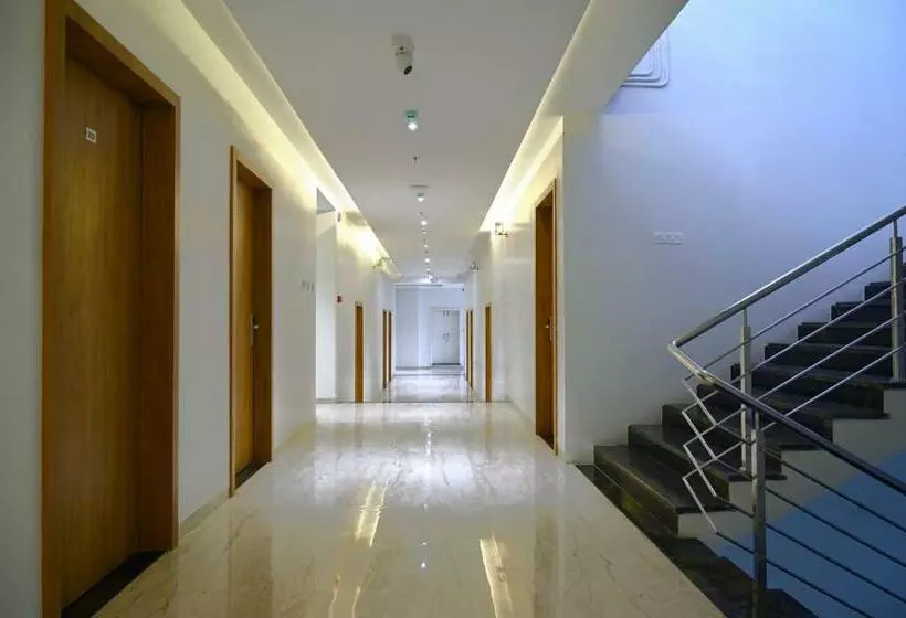 Hotelli Topline Resort