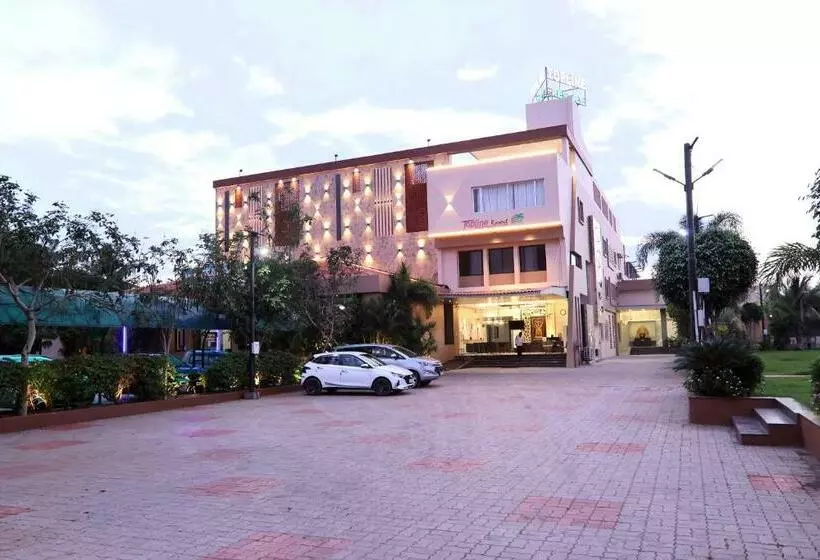 Hotelli Topline Resort