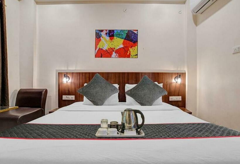 Hotel Super Townhouse Benchmark Vijay Nagar