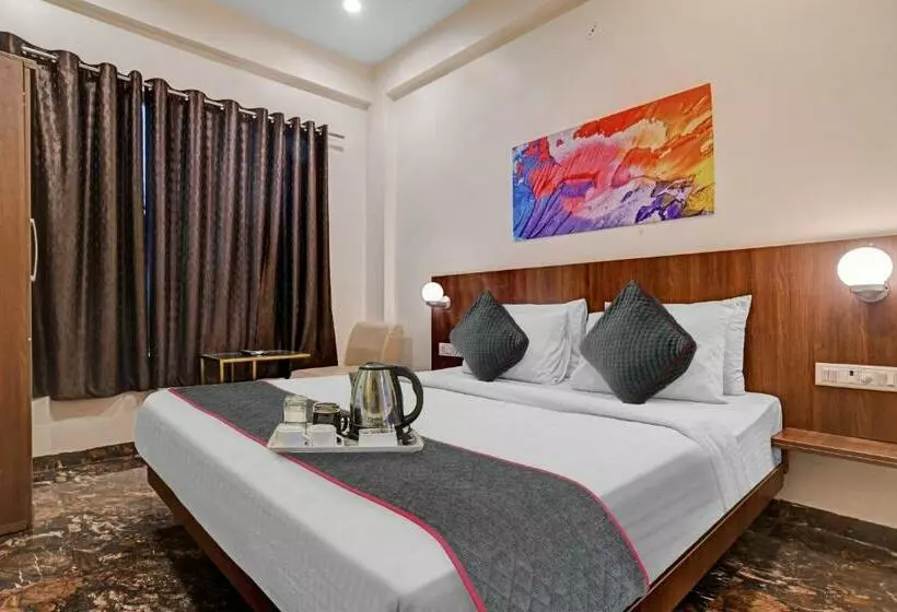 Hotelli Super Townhouse Benchmark Vijay Nagar
