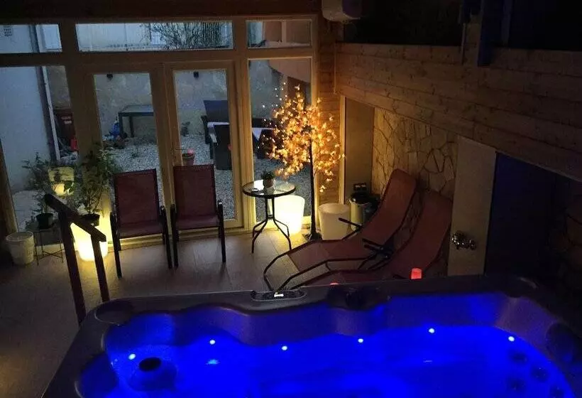 تختخواب و صبحانه Vulkán Wellness Panzió