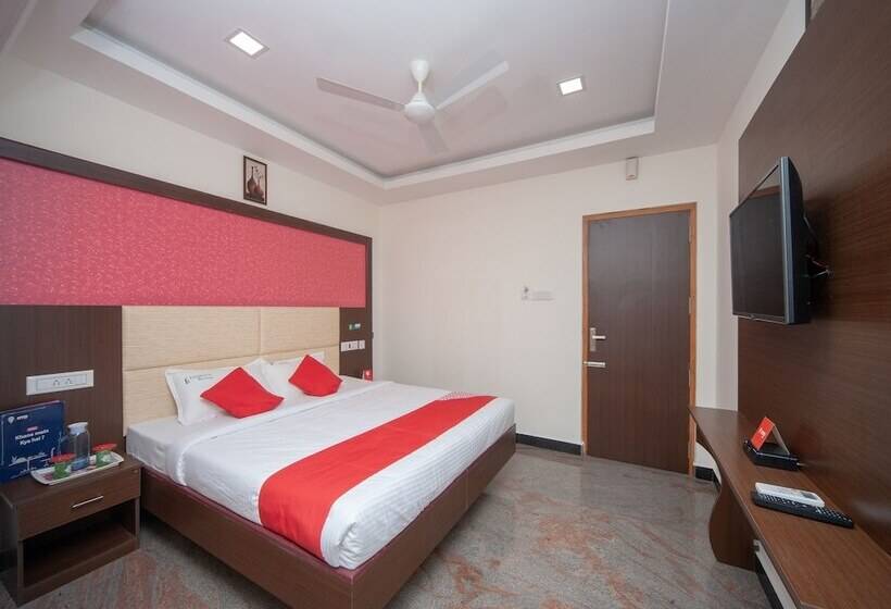 Hotel Famous Residency By Oyo