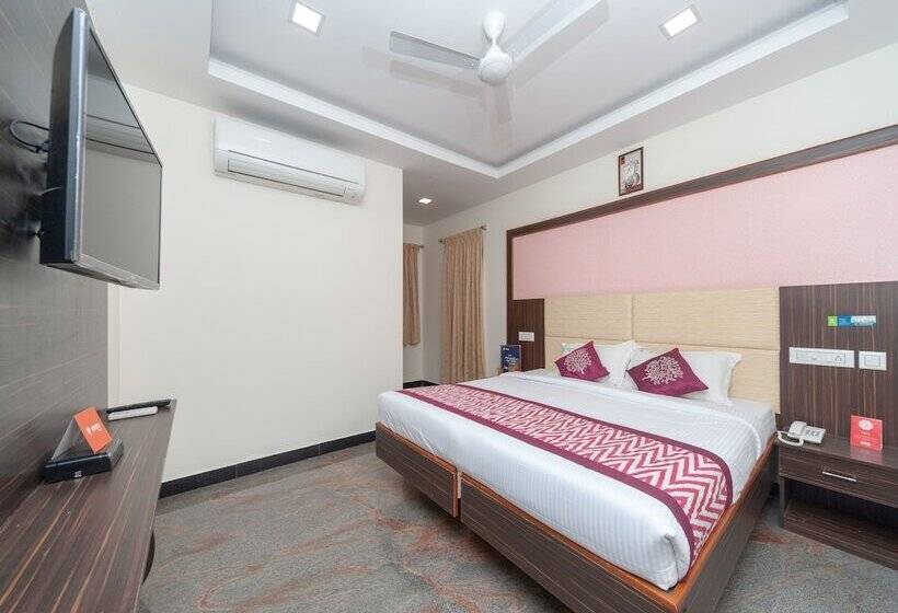 Hotel Famous Residency By Oyo