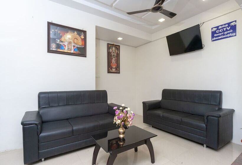 Hotel Famous Residency By Oyo