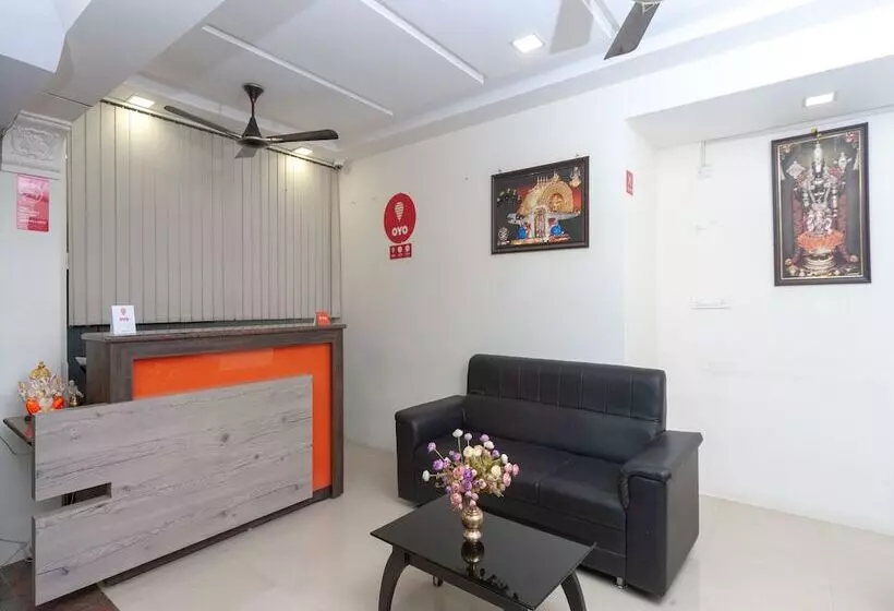 Hotelli Famous Residency By Oyo