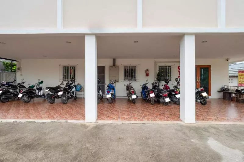 هتل Oyo 1069 Baan Nong Moo Apartment