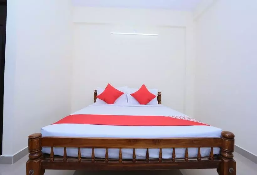 ホテル Panackal Inn By Oyo Rooms