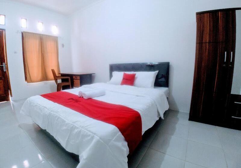 בית מלון כפרי Reddoorz Syariah Plus Near Jatiwarna Toll Gate