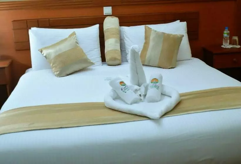 هتل Royal Green Gardens Resort