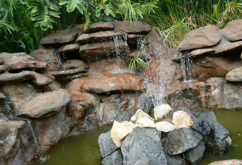 هتل Royal Green Gardens Resort