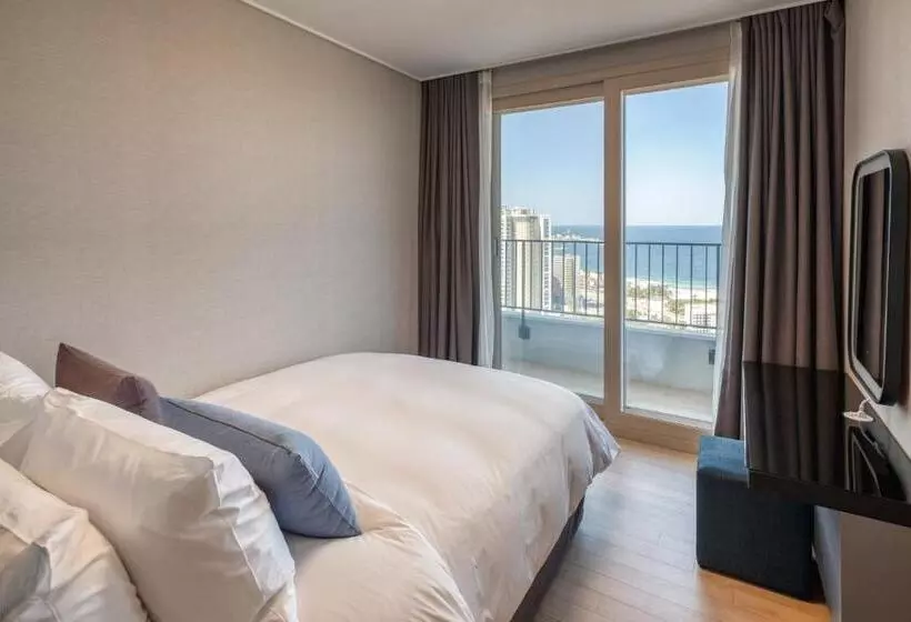 Hotelli The Blue Terra