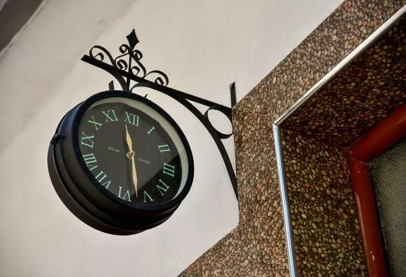 ホテル The Old Town Clock