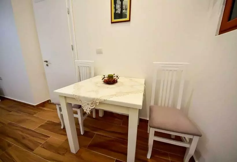 ホテル The Old Town Clock