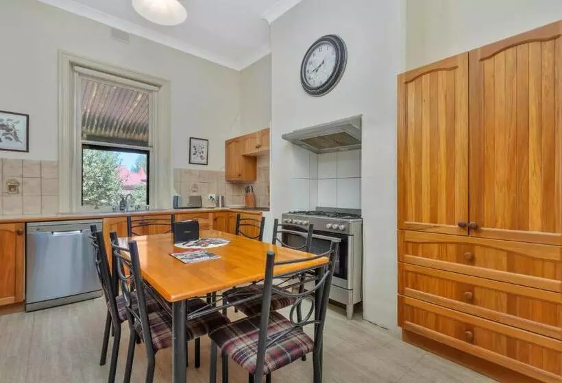 Majatalo Barossa Vineyard Guesthouse