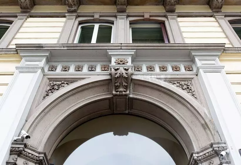 پانسیون Daplace   Corso Monforte Suites