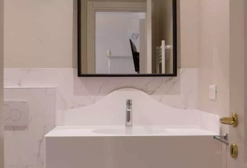پانسیون Daplace   Corso Monforte Suites
