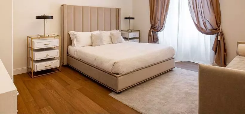 پانسیون Daplace   Corso Monforte Suites