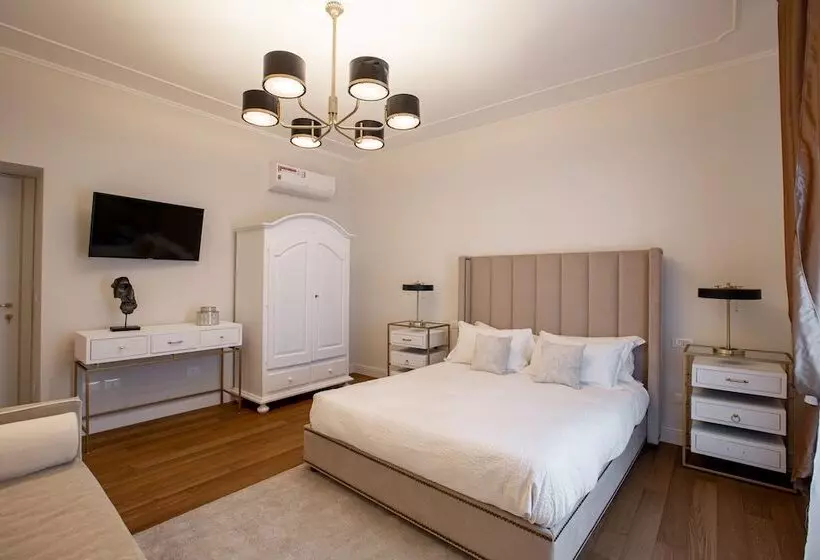 پانسیون Daplace   Corso Monforte Suites