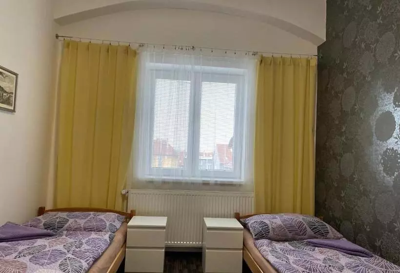 Majatalo četnická Stanice Hluboká