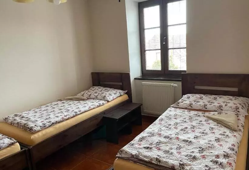 Majatalo četnická Stanice Hluboká