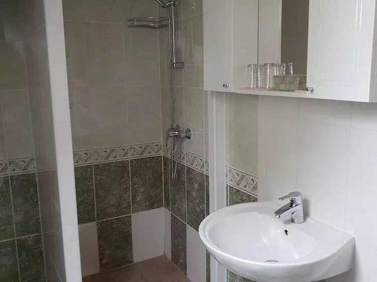 ペンション Guest House Plitvice Waterfall