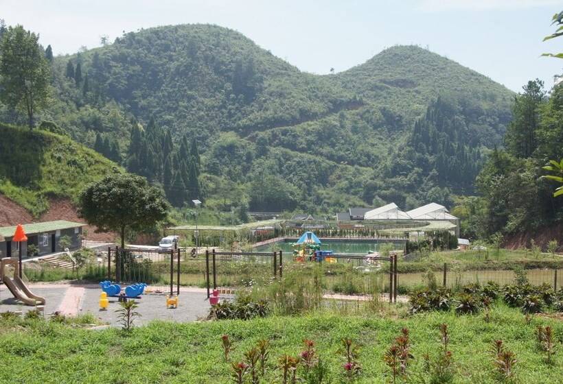 אתר נופש Southeastern Flying Tiger Manor