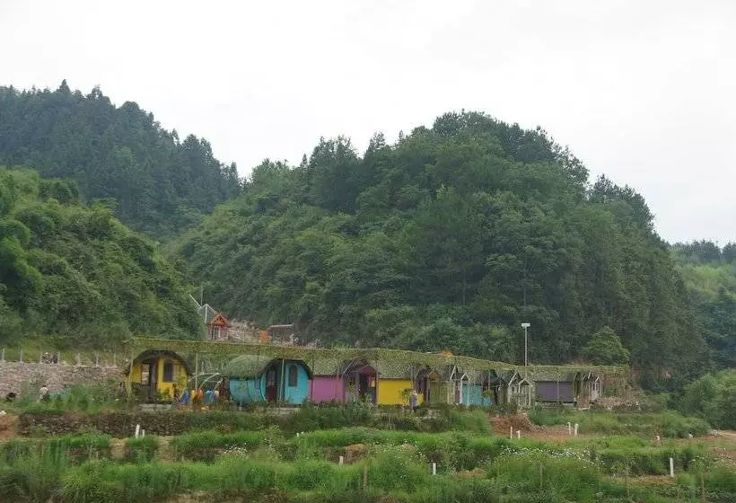 Lomakeskus Southeastern Flying Tiger Manor