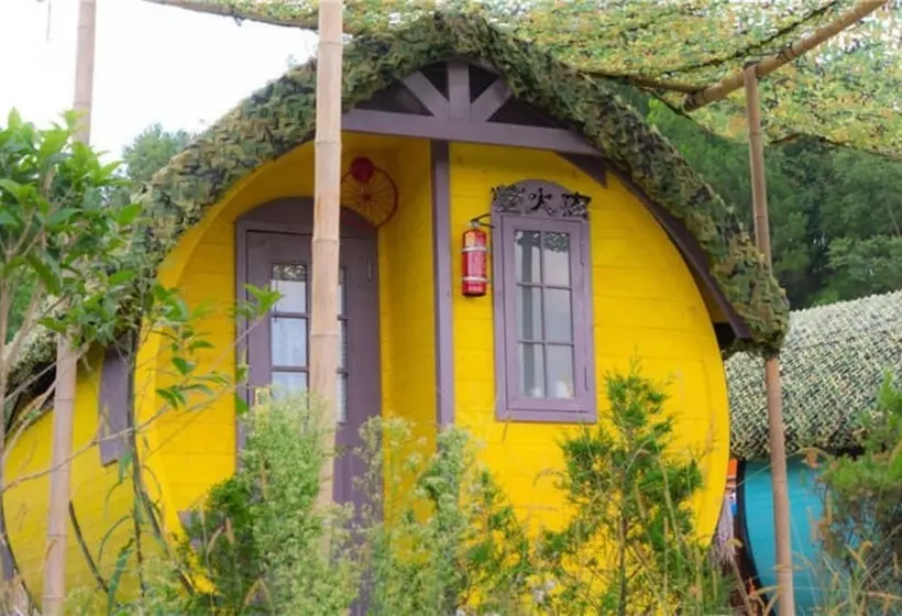 Lomakeskus Southeastern Flying Tiger Manor