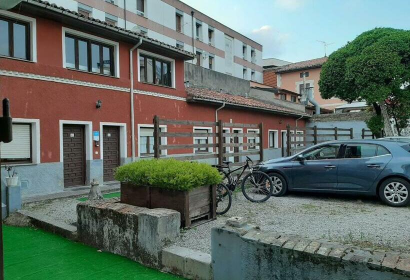 Albergue La Casona Del Peregrino