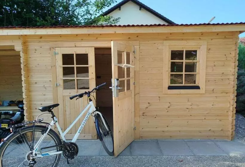 Aamiaismajoitus (B&B) Familienhotel Nahe Der Therme Erding