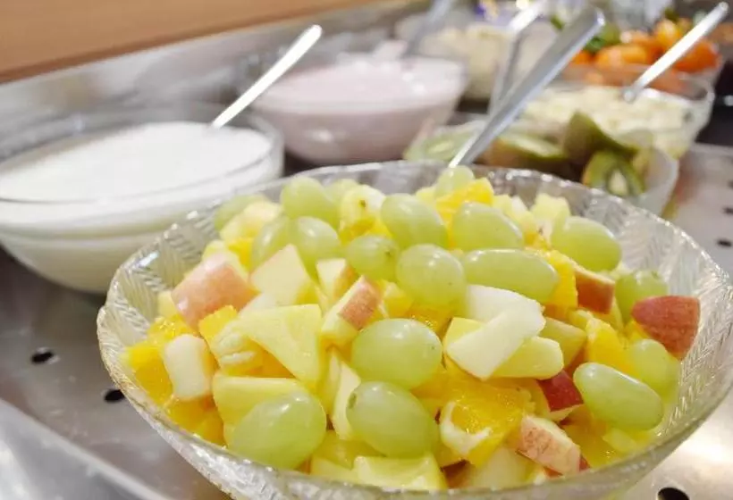 Aamiaismajoitus (B&B) Familienhotel Nahe Der Therme Erding