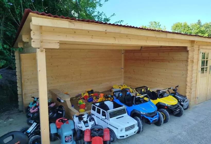 Aamiaismajoitus (B&B) Familienhotel Nahe Der Therme Erding