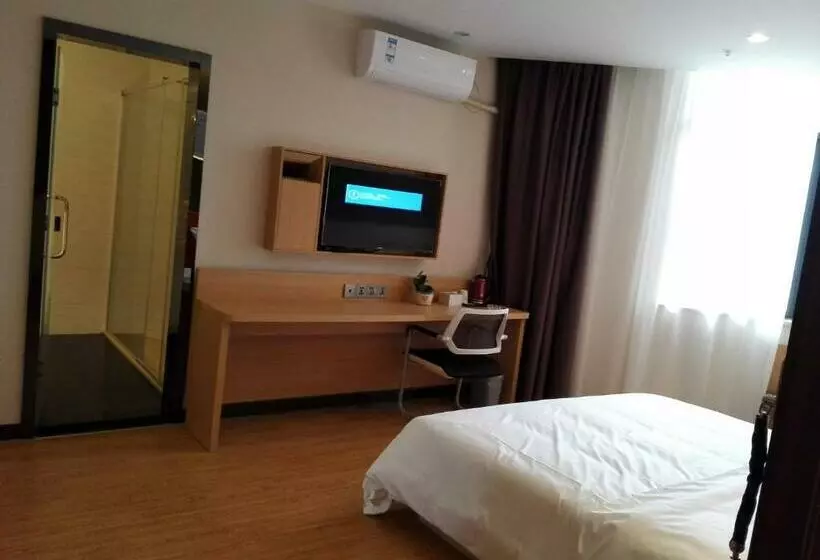 ホテル 7days Premium Huanggang Hong`an Juranzhijia Studio City