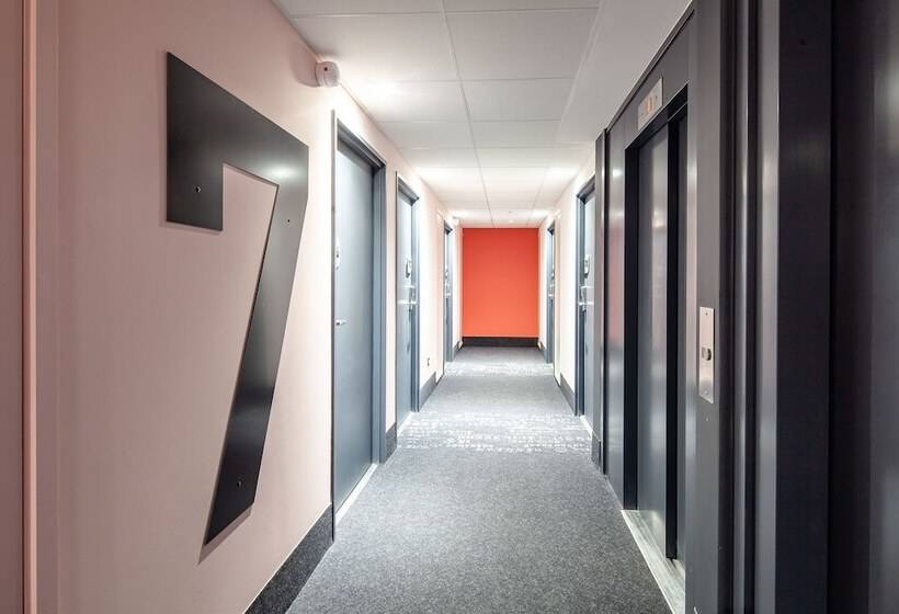 B&b Hotel Paris Porte De Bagnolet