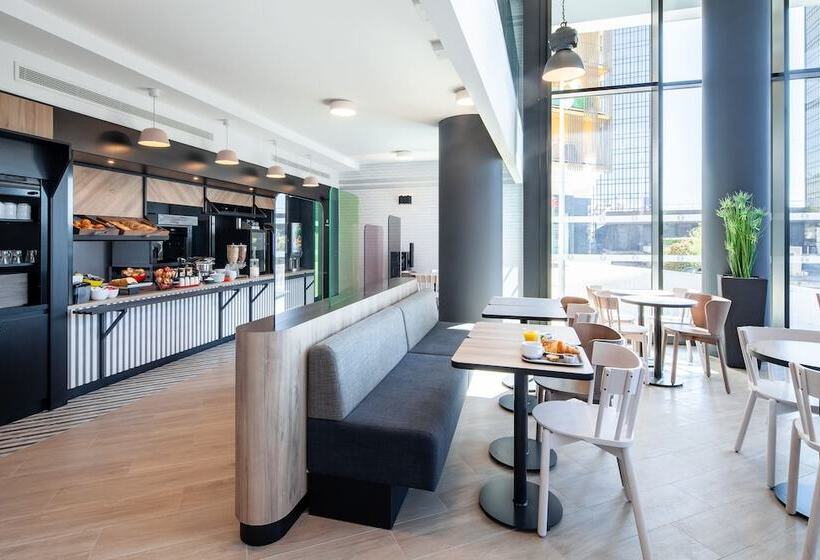 B&b Hotel Paris Porte De Bagnolet