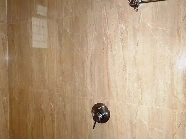 Hotelli Rajvikas Residency