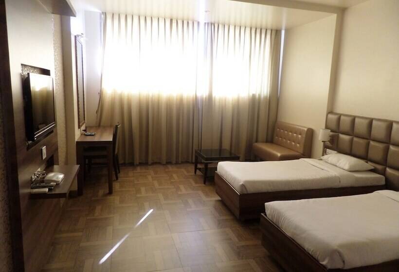 Hotel Rajvikas Residency