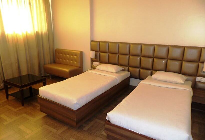 Hotel Rajvikas Residency