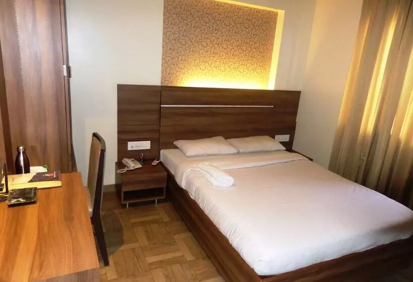 Hotelli Rajvikas Residency