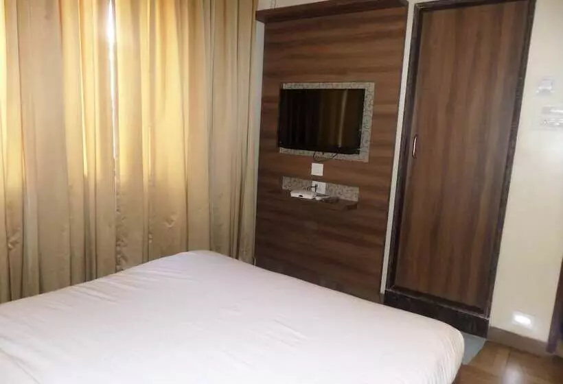 Hotelli Rajvikas Residency