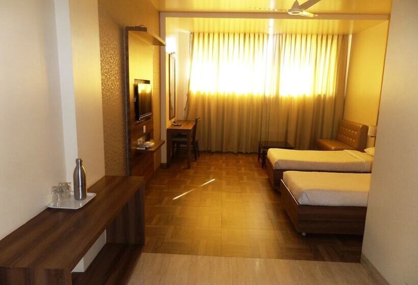 Hotel Rajvikas Residency